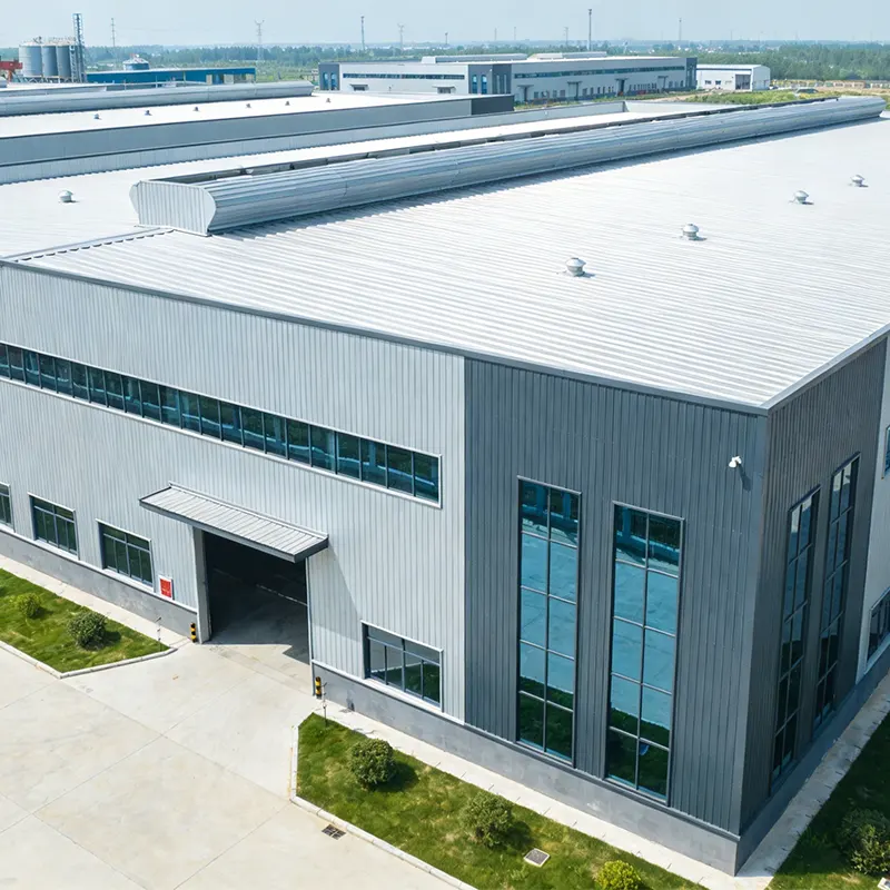 Werkstatt für die Verarbeitung von Leichtstahlkonstruktionen